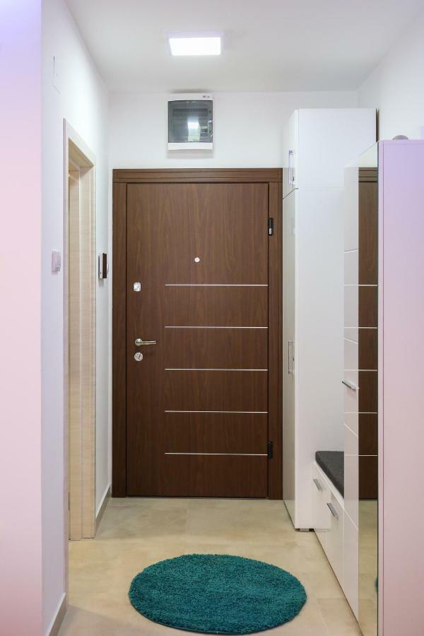 Manirosi 2 Apartman Subotica Ngoại thất bức ảnh